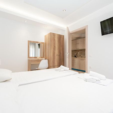 Milonas House Apartments Paralia Dionysiou Exterior photo