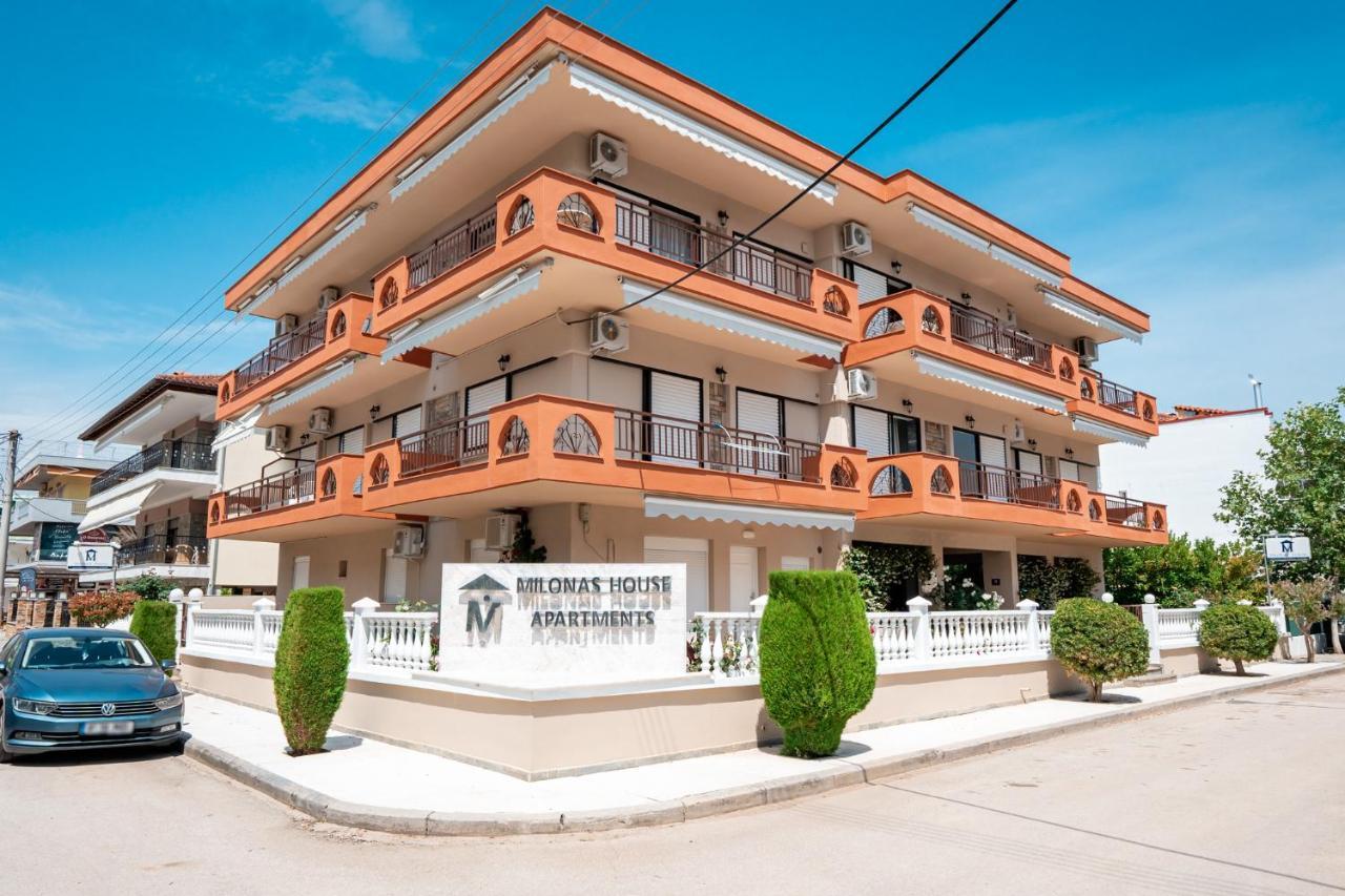 Milonas House Apartments Paralia Dionysiou Exterior photo