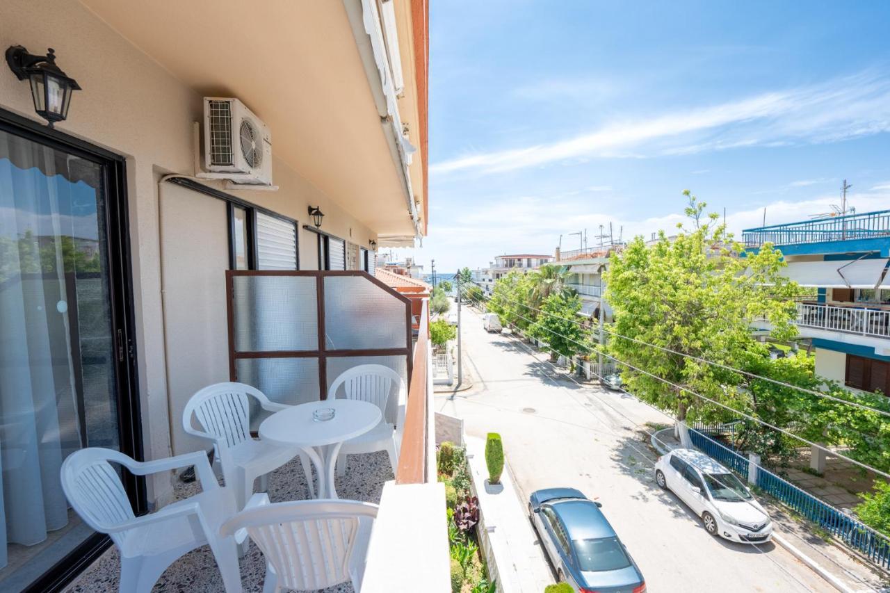 Milonas House Apartments Paralia Dionysiou Exterior photo