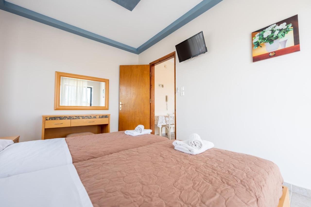 Milonas House Apartments Paralia Dionysiou Exterior photo