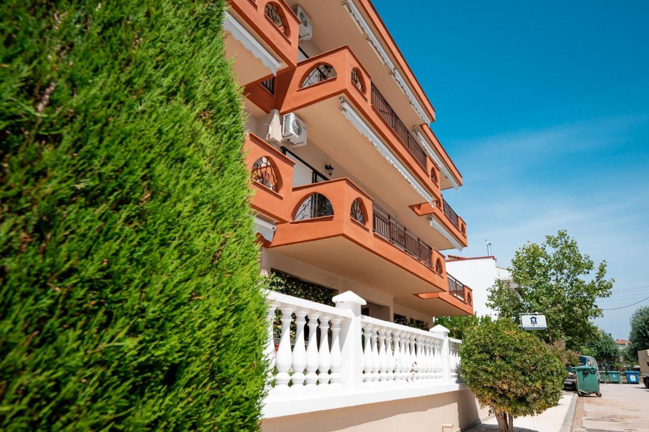 Milonas House Apartments Paralia Dionysiou Exterior photo