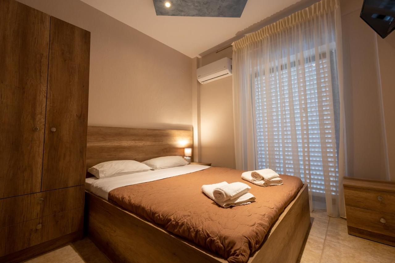 Milonas House Apartments Paralia Dionysiou Exterior photo