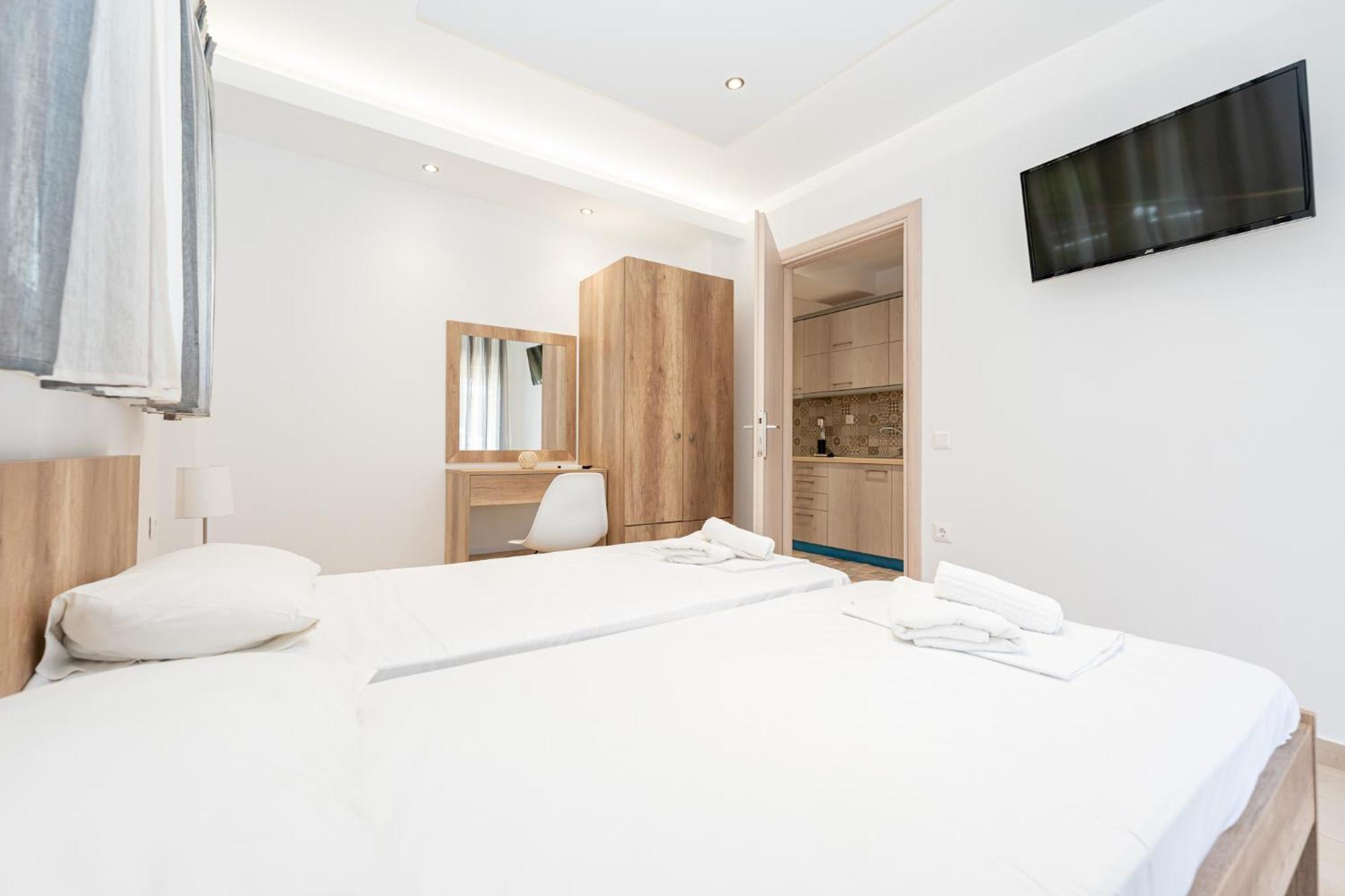 Milonas House Apartments Paralia Dionysiou Exterior photo