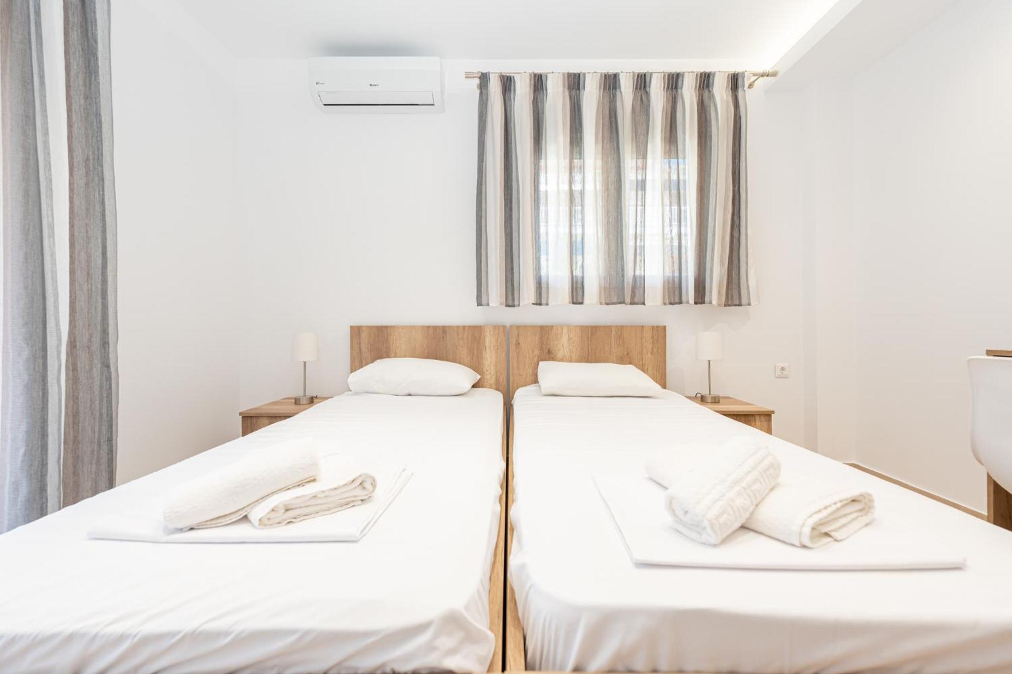 Milonas House Apartments Paralia Dionysiou Exterior photo