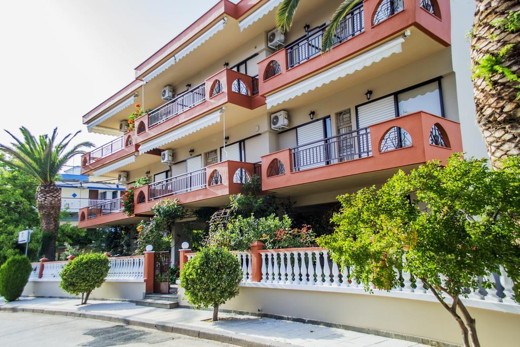 Milonas House Apartments Paralia Dionysiou Exterior photo