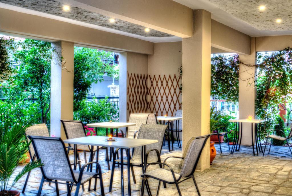 Milonas House Apartments Paralia Dionysiou Exterior photo