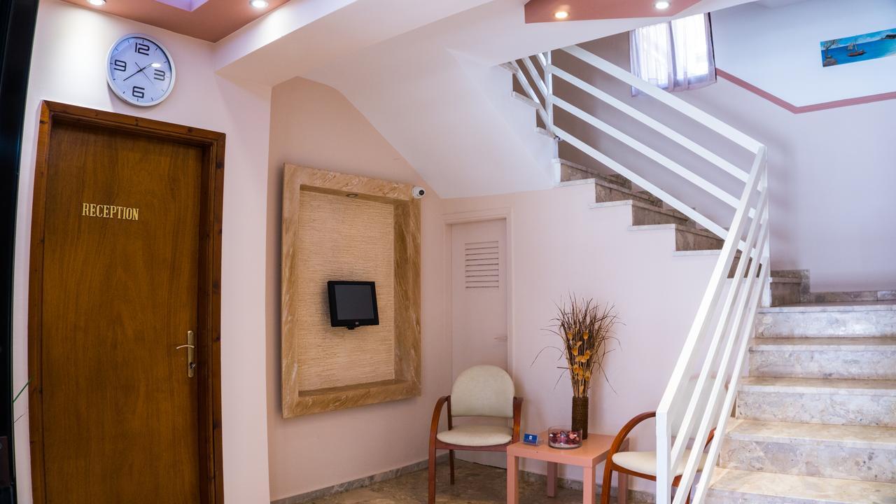 Milonas House Apartments Paralia Dionysiou Exterior photo